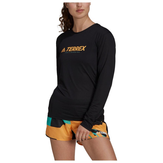 Adidas Γυναικεία μακρυμάνικη μπλούζα Adidas Γυναικεία μακρυμάνικη μπλούζα